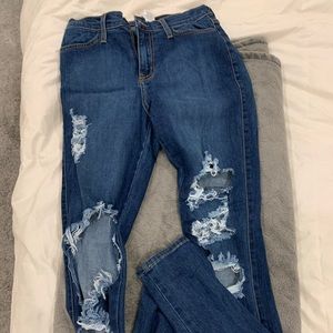 Fashion nova ripped jeans